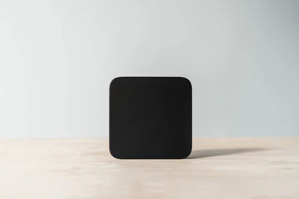 Acaia Umbra in Schwarz